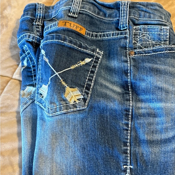 Cowgirl Tuff Denim - COWGIRL TUFF- Arrow jeans!
